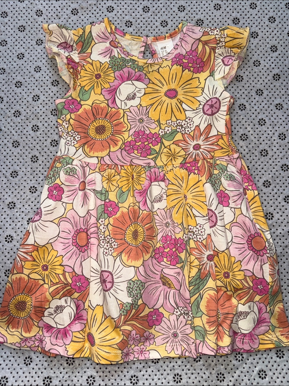 🛍PRETTY LITTLE GIRLS  DRESS SIZE  18 MONTHS 🛍